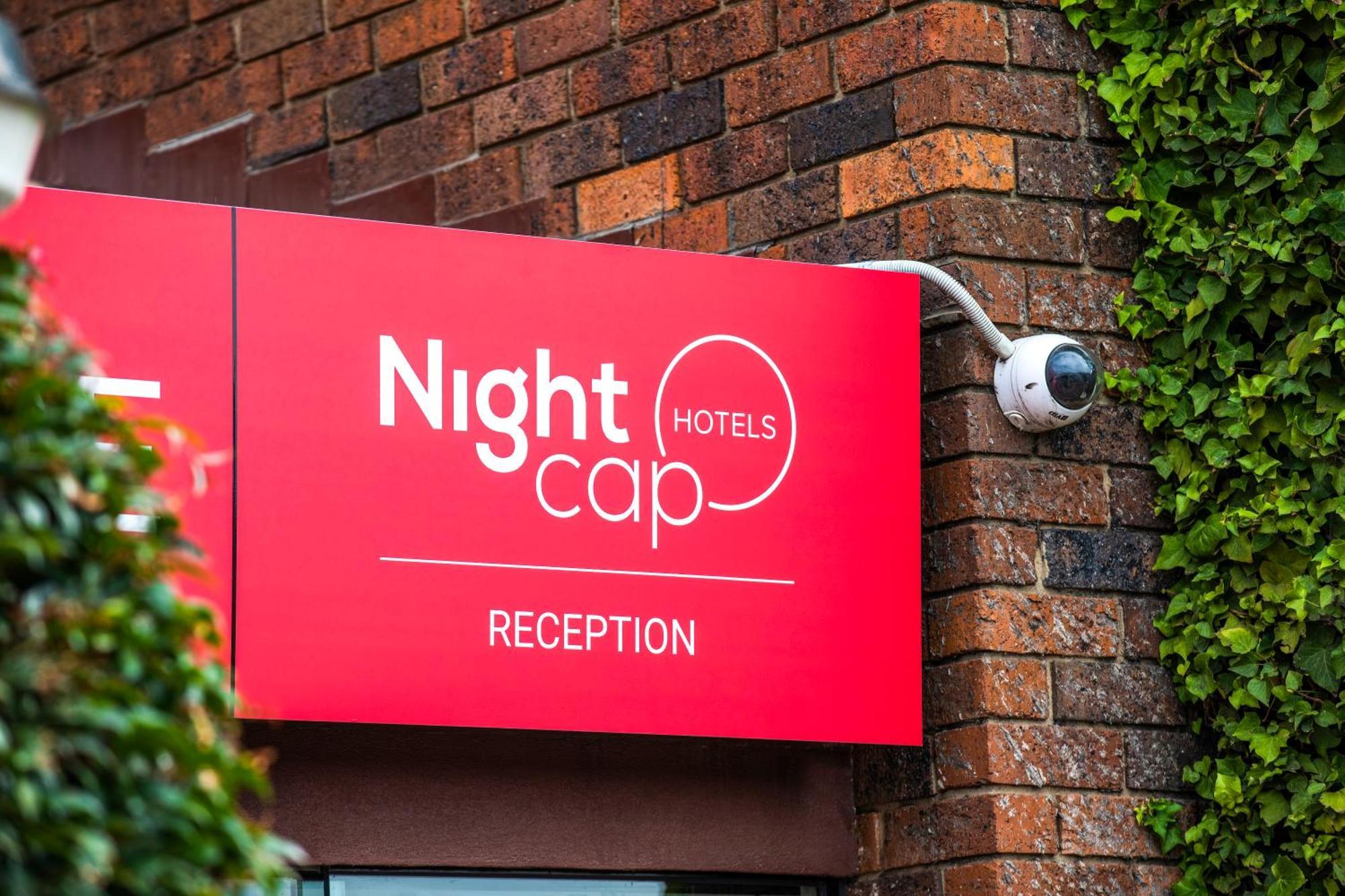 Nightcap At Millers Inn Altona Ngoại thất bức ảnh