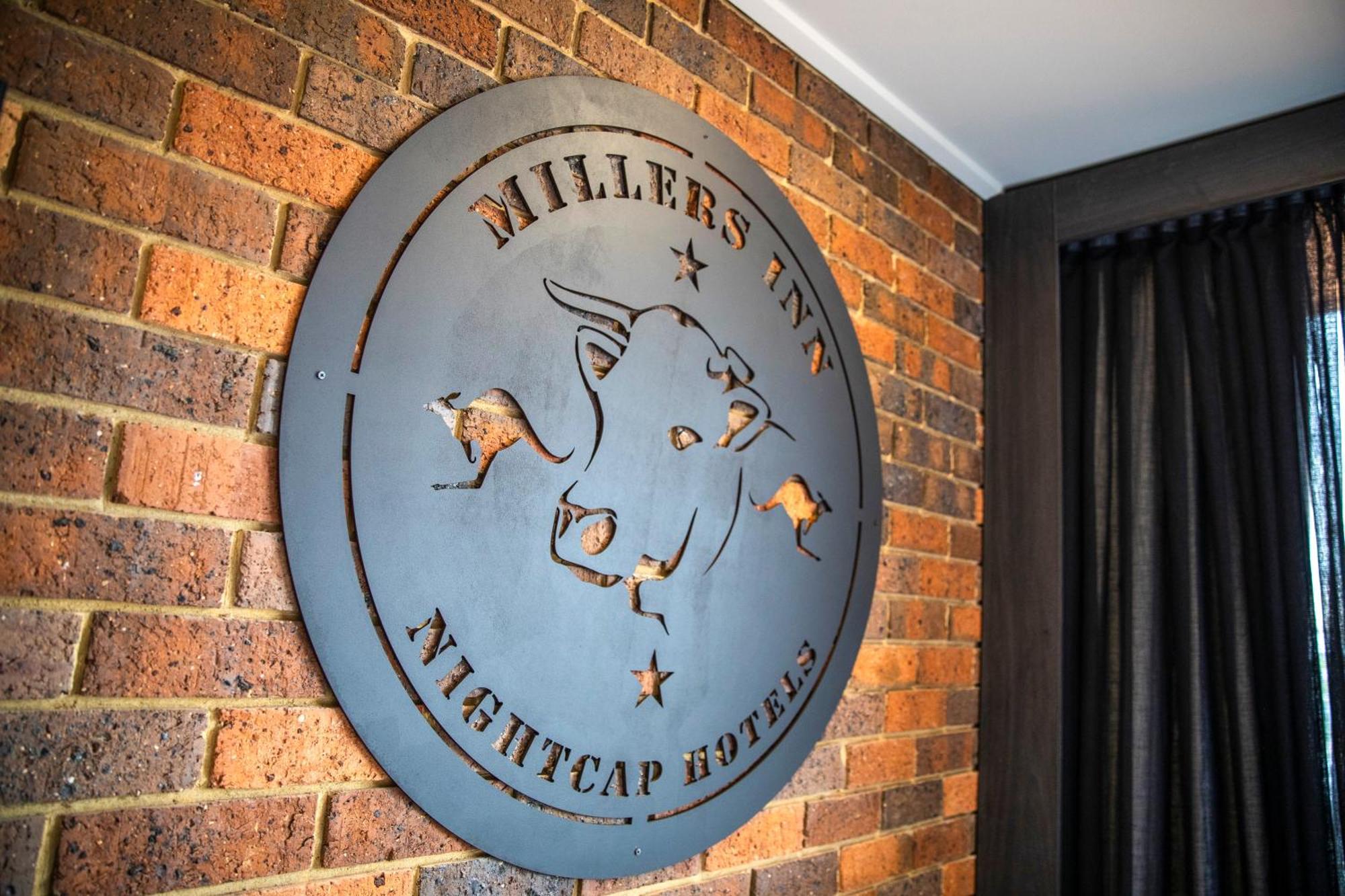 Nightcap At Millers Inn Altona Ngoại thất bức ảnh